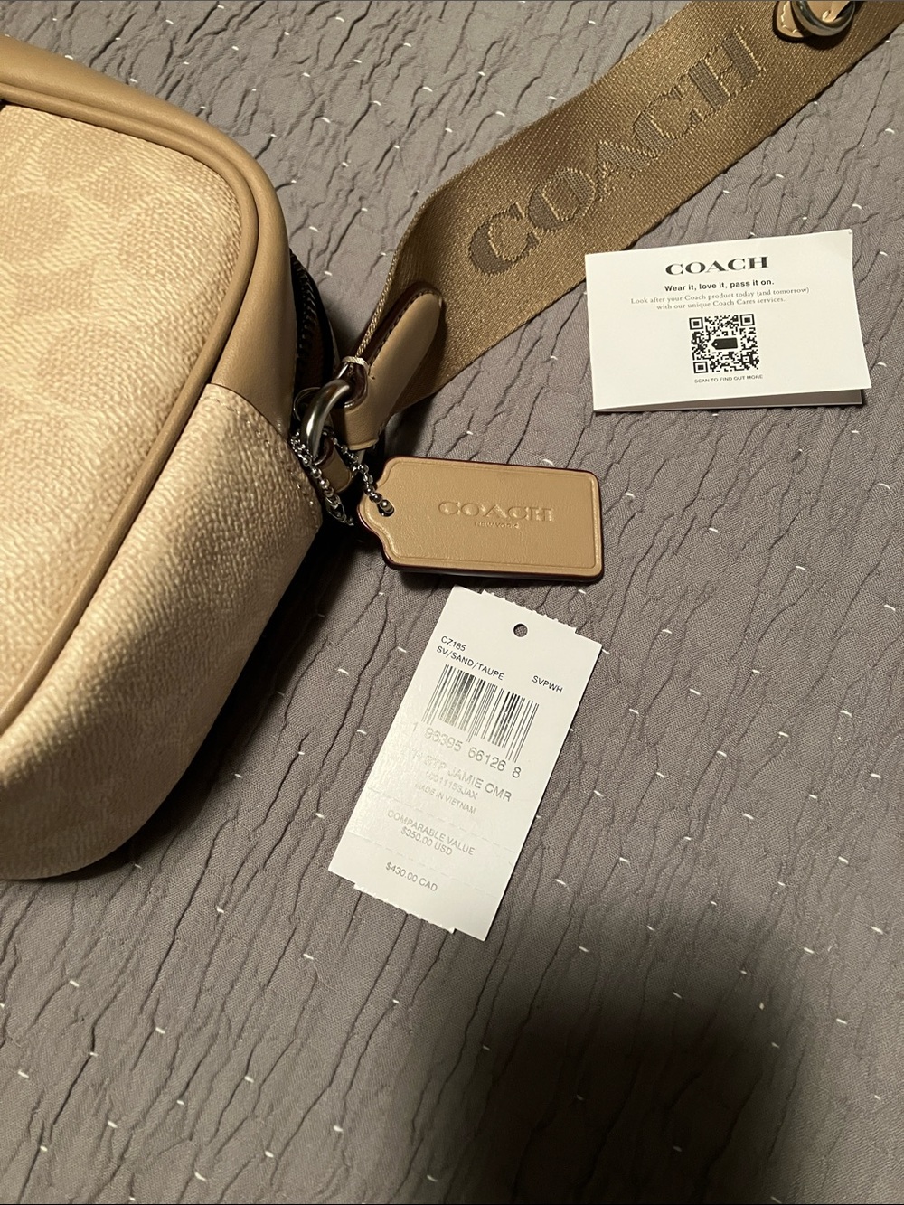 Coach Tan & Beige Signature Canvas Camera Bag. No Call-Outs. Gorgeous! NWT - Picture 16 of 16